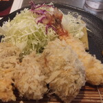 Tokyo Oyster Bar & Cafe Shirokane Ten - 牡蠣フライ定食