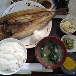 Shokujidokoro Sakana Ya no Daidokoro Sapporo Shichuoroshiba Sotoichiba Ten - 焼き魚定食