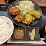 Kara Yoshi Nakano Minamiguchi Ten - ハニーマスタード合盛り定食（4個）