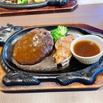 フォルクス - ハンバーグとハーフチキン