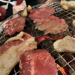 Genki Shichirin Yakiniku Gyushige Gotanno Ten - 