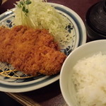 Tonkatsu Hamakatsu Kitakyushu Moji Ten - 「ロースかつ定食１５０ｇ」１３９０円 ご飯白米、味噌汁赤だし