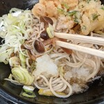 Komoro Soba Imagawabashi Ten - 独特な味付けのぶなしめじ