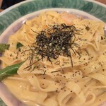 Namamen Senmon Kamakura Pasta Ko-Suka Beisaido Sutoa-Zu Ten - ぷりぷりエビと帆立貝の明太子クリームソース