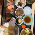 Osakana Hiroba Sushi Washoku Kokomo Kukodori Ten - 上握り天ぷら定食