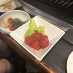 卸 新宿食肉センター 極 - トマトキムチ