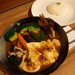 Mr.SORRY - 海老とアゲユデブロッコリーの焦がしチーズ 1180円
                       +舞茸 120円