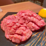 Yakiniku Namonaki Meiten e Ittou Nyuukon Ichimai Uri Yakiniku - 