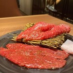 Yakiniku Namonaki Meiten e Ittou Nyuukon Ichimai Uri Yakiniku - 