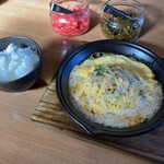 Hamburger Steak & Tonkotsu Curry no Mise Yoshoku Bar Macaroni Shokudo - オムバーグ