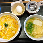 Naka U Minatokita Tarumachi Ten - チーズ親子丼、セットのうどん、玉子