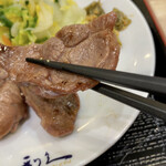 Gyutan Sumiyaki Rikyu Wing Kami Ooka Ten - 特選海鮮丼と牛たんさがり焼定食(ご飯大盛)