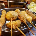 Meibutsu Kushikatsu Kabutoya - 串カツ盛り合わせ&つくね