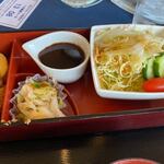 Fukuoka Century Golf Club Restaurant - 御膳にはサラダも添えられてます。