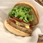 Freshness Burger Yabacho Ten - クラシックバーガー（¥540）（税込）