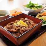 Jojoen Okinawa Urasoe Parukoshiti Ten - 焼肉重ランチ