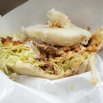 ADO KEBAB HOUSE - マッシュポテトをサービスしてくれました。