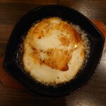 Cheese Ya - スカモルツァチーズのステーキ　780円