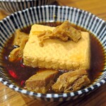 肉豆冨とレモンサワー 大衆食堂 安べゑ - 肉豆富（黒）￥399