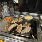 Samgyeopsal Senmon Ten Bejiteji Ya Shijo Karasuma Ten - 