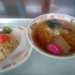 Samechan Shokudo - ラーメン、半チャーハンセット800円