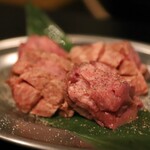 Kuroge Wagyu All you can eat Yakiniku Kekkyoku Tare. Umeda Ten - 