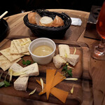 Meat and Cheese QUATTRO TABLE Nagoyaekimaeten - 