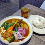 Rojiura Curry SAMURAI. Furusato - チキンと一日分の野菜２０品目