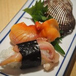 New Sushi Center - 活赤貝（499円）