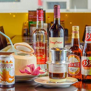 We also have a variety of typical Vietnamese drinks, such as beer and coffee with condensed milk.