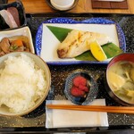 Seafood Sakaba Uonami Shinachominato - 