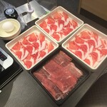 しゃぶ葉 - 初回の注文は、「イベリコ豚」を3皿、あとは「牛 肉」1皿を注文しました。