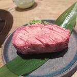 Honmamon Wagyu Yakiniku Hirari Matsugasaki An - 厚切りタン