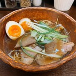 ラーメン ぐっち - 醤油ラーメン煮卵トッピング