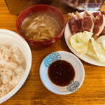 Hanba Meshi - 鶏(種鶏120g))定食＝560円←3割引の値段
                        通常値段＝800円