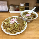 松竹 - ・焼きそば 630円/税込
            ・半ワンタンセット 300円/税込