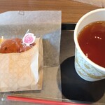 mister Donut Akashi Station Shop - 桜もっちとドーナツ　桜あん、アイスティー