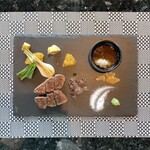 Teppanyaki Aoi - ・国産牛フィレ 100g
      ・焼き野菜
      ※静岡県産 オニオンヌーボー・春タケノコ、シルクスイート