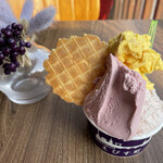 Kyoto Gelato & Cafe Ebisu Cho - フランボワーズルビーチョコ + マンゴーミルク + あまおうミルク ¥650