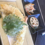 三南 - 天ぷらは海老、大葉、南瓜、茄子、芋を抹茶塩で。