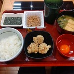 Naka U Toyosu Ten - 納豆朝定食（ご飯少なめ）［クーポン利用で270円］、竜田あげ（3個）［クーポン利用で20円］