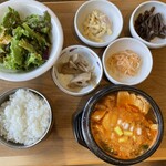 Korean Kitchen Kabukan - 海鮮スンドゥブパプサン