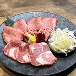 Sumibi Yakiniku Shiro - 