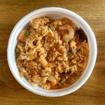 中華 こうよう - エビチリ丼 700円(税込)