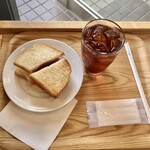 EXCELSIOR CAFFE Oosaki Nyushiti Ten - ジャンボンハムレタスサンドモーニング550円