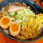 Men Dokoro Someiyoshino Noboribetsu Ten - 和食醤油ラーメン+味玉+ネギ