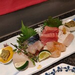 Mon Zushi - お刺身盛り合わせ