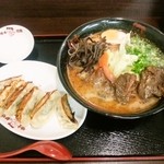 味千ラーメン - パイクー麺 と 餃子