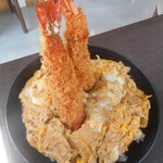 スポーツレストラン コースト - 料理写真:海老丼