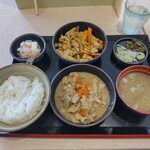 Yude Taro Hachigo Kosugi Shiraishi Ten - 合い盛りもつ煮定食